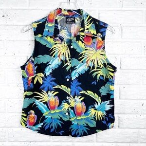 SHANNON MARIE Hawaiian Sleeveless collared button up shirt Novelty Print